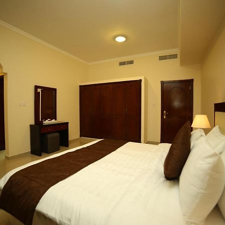 President Suites Apartments Manama Eksteriør billede