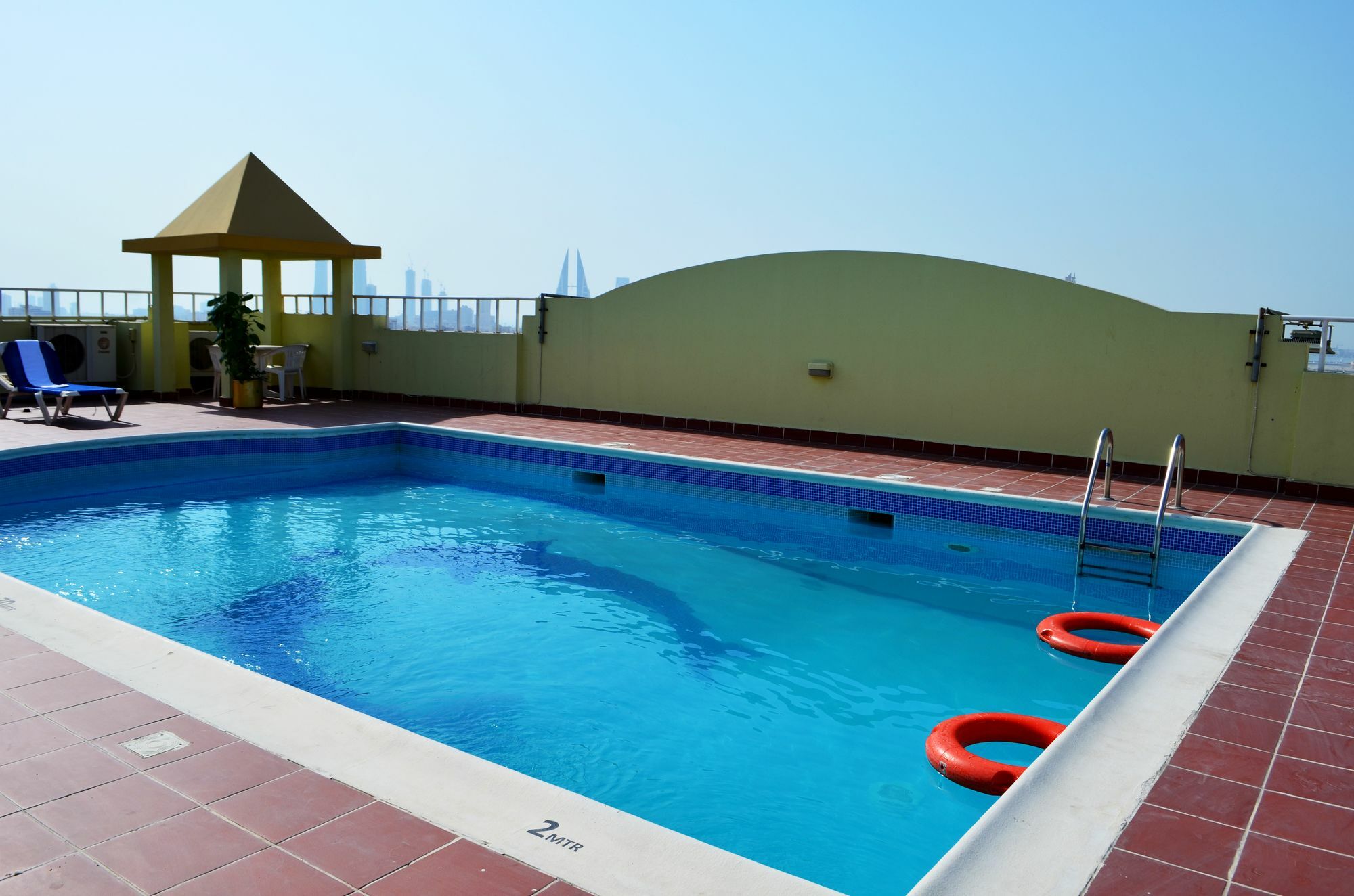 President Suites Apartments Manama Eksteriør billede